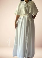 قميص نوم وروب ابيض