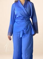 بيجامة حرير ازرق درابيه