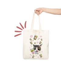 توت باق قط مع ماتشا