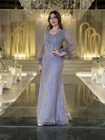 فستان سهرة 7166 فضي لامع بأكمام شفافة خيار مثالي ل...