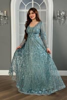 فستان سهرة 7195 بخيوط تركواز مرصع، يسرق كل الأنظار