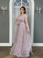 فستان الأنوثة الحالمة بلون اللافندر المضيء