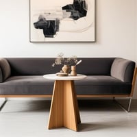 طاولة خدمة قاعدة بني سطح خشب بيج - بتصميم أنيق وعم...