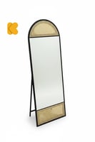 مرايا مودرن حديث بـ لون اسود خشبي مع تفاصيل راتان...