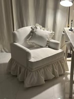 كرسي استرخاء - بتصميم ملكي فاخر بالون الأبيض