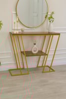 كنسول مدخل بتصميم حديث – فخامة وعملية في آن واحد