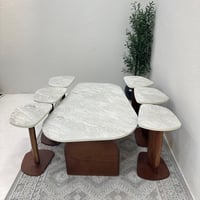 طقم طاولات 7 قطع سطح بديل حجر ملمس خشن قاعده خشب س...