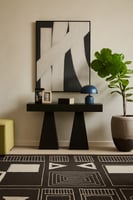 مدخل سنديان مودرن بلون الاسود بتصميم أنيق وعملي