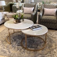 طقم طاولتين سطح خشب شكل رخام لون الذهبي