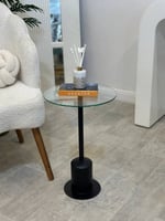 طاولة تقديم خدمة مع زجاج شفاف