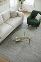 طاولة ضيافة نيو كلاسك بـ لون ذهبي ملكي