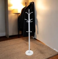 شماعة علاق ملابس ابيض