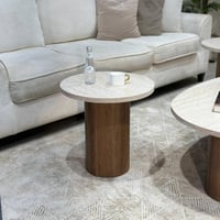 طقم طاولة سطح خشبي قاعدة بني مع 2 طاولات خدمة - بت...