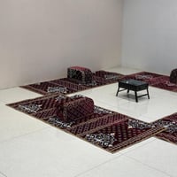 طقم جلسات ارضية مع 4 مراكي