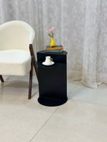 طاولة جانبية حديدي بلون أسود