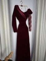 فستان فجر سهره عنابي