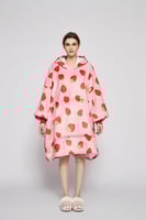 بطانية هودي "فراولة" للكبار Strawberry Hooded Blan...