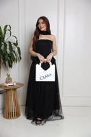 فستان سهرة أسود أنيق بتصميم كورسيه لامع وتنورة تول...