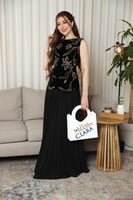 فستان سهرة أسود مخمل بتطريز ذهبي فاخر وتصميم أنيق...