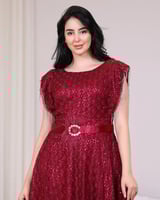 فستان دانتيل ناعم بحزام كريستال