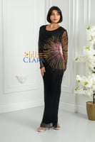 **فستان سهرة أسود مطرز بتصميم إشعاعي فاخر يعكس أنا...