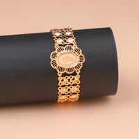 أسورة بديل الذهب لمسة ملكية