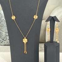 عقد بديل الذهب سداسي ناعم