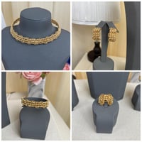 طقم بديل الذهب دوريكا الملكة