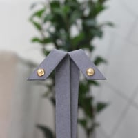 حلق بديل الذهب لمعة الجمال