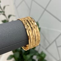 بناجر العقال المقصب معى المراية