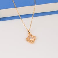 طقم زهرة الألماس