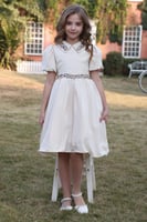 فستان بناتي