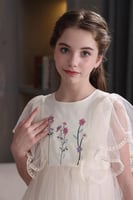 فستان بناتي