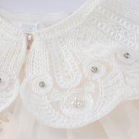 فستان بي بي تل مورد بلون البيج وأبه أنيقة