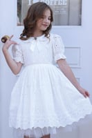 فستان بناتي