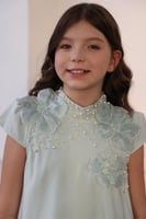 فستان بناتي بلون التيفاني يتميز بزهور بارزة مصنوعة...