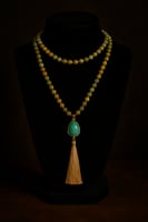 سلسال الشال بالأحجار الكريمة