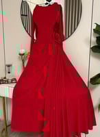 فستان إلينا