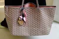 شنطة غويارد حجم ( M ) رمادي & وردي