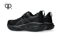 حذاء نسائي اسيكس اسود an ASICS Novablast 5 running...