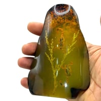 قطعة ديكور فسفورية من تراب الكهرمان المحشر من طيب...