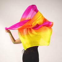 شال حرير صافي 100% بتدرجات جميلة