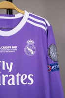 قميص ريال مدريد الكلاسيكي 2017