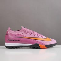 جزمة كرة قدم Nike