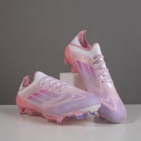 جزمة كرة قدم Adidas