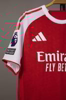 طقم ارسنال الاساسي 2026/2025