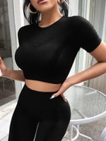 طقم ملابس رياضية من قطعتين للنساء