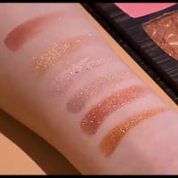 اكا بيوتي باليت موفي إضاءة و أحمر خدود و ظل عيون A...