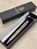 قلم كارتير سانتوس فضي نقاط ذهبي