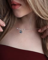 قلادة نسائية من الفضة ٩٢٥